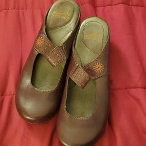 Dansko Slip-On "Solitaire" Clog Brown Size 39